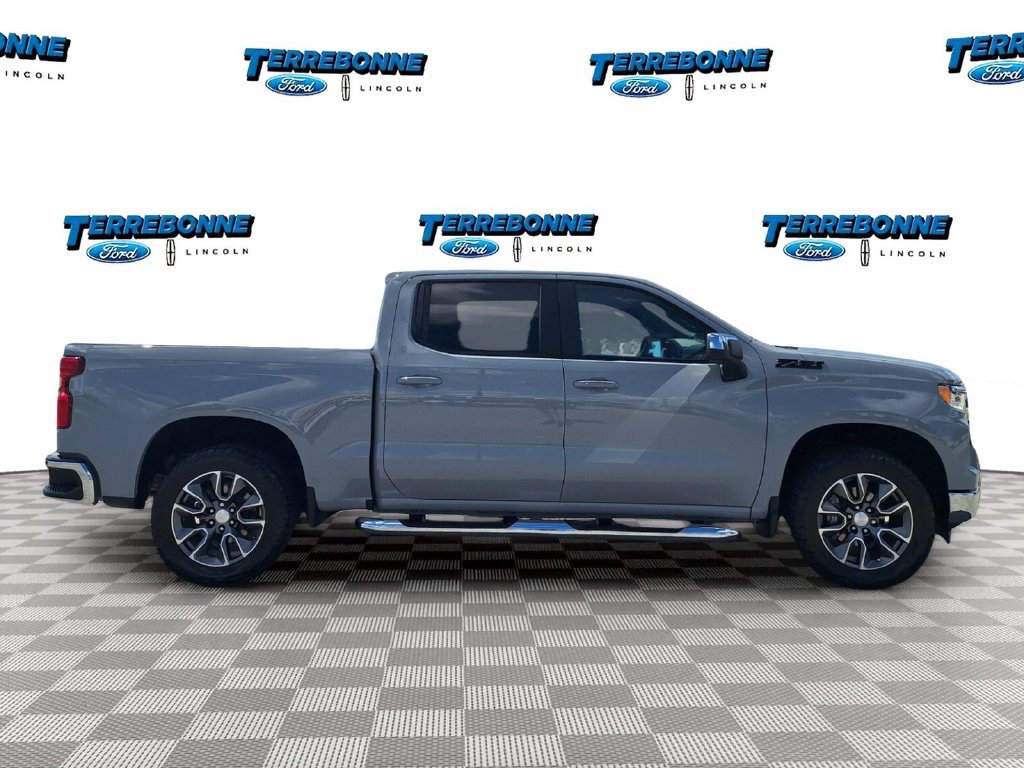 Used 2024 Chevrolet Silverado 1500 LT AWD/4WD image 4