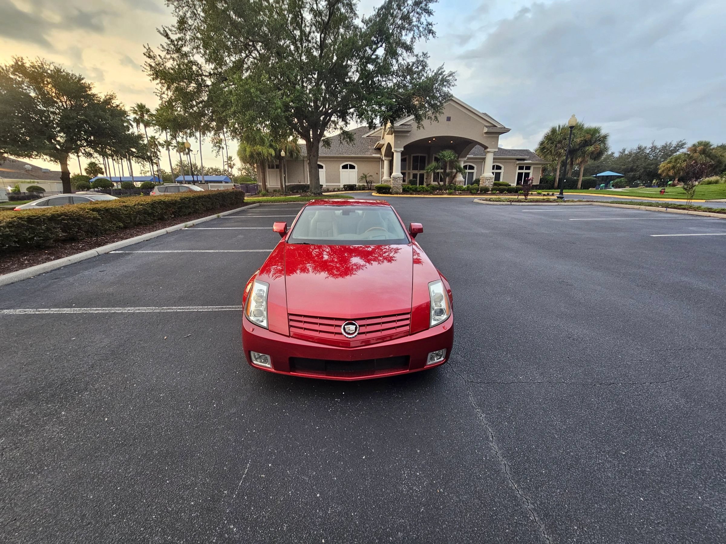 Used 2004 Cadillac XLR RWD image 9