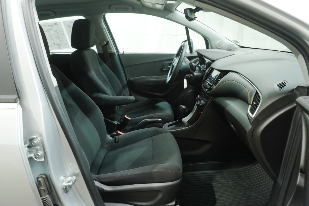Used 2018 Chevrolet Trax LS AWD/4WD image 11