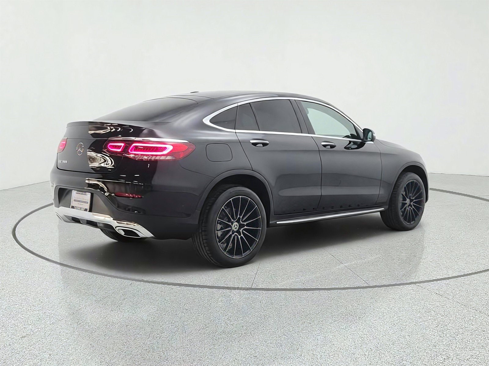 Used 2021 Mercedes-Benz GLC 300 4MATIC Coupe w/ Multimedia Package image 5