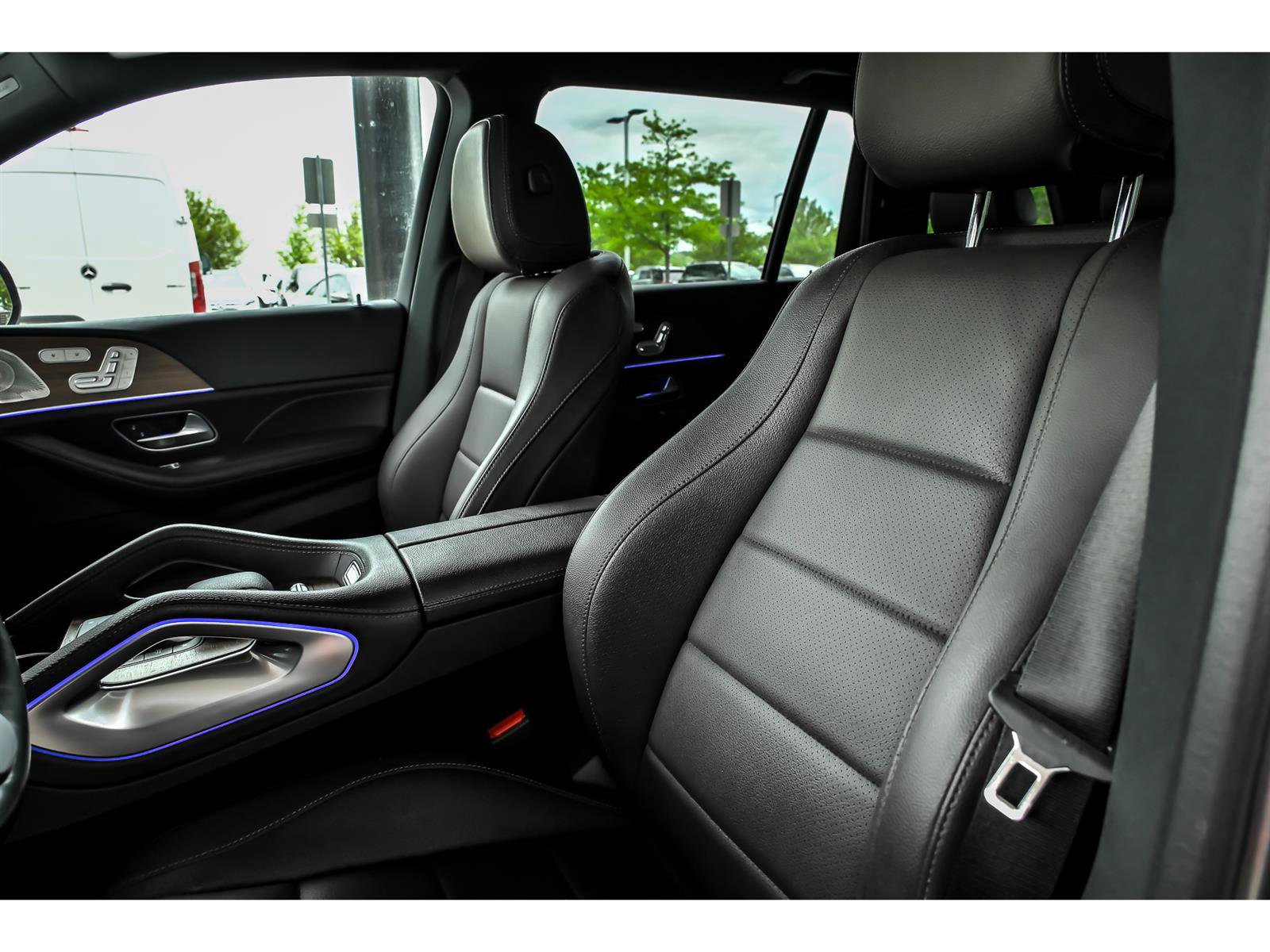 Used 2022 Mercedes-Benz GLS 450 4MATIC image 12