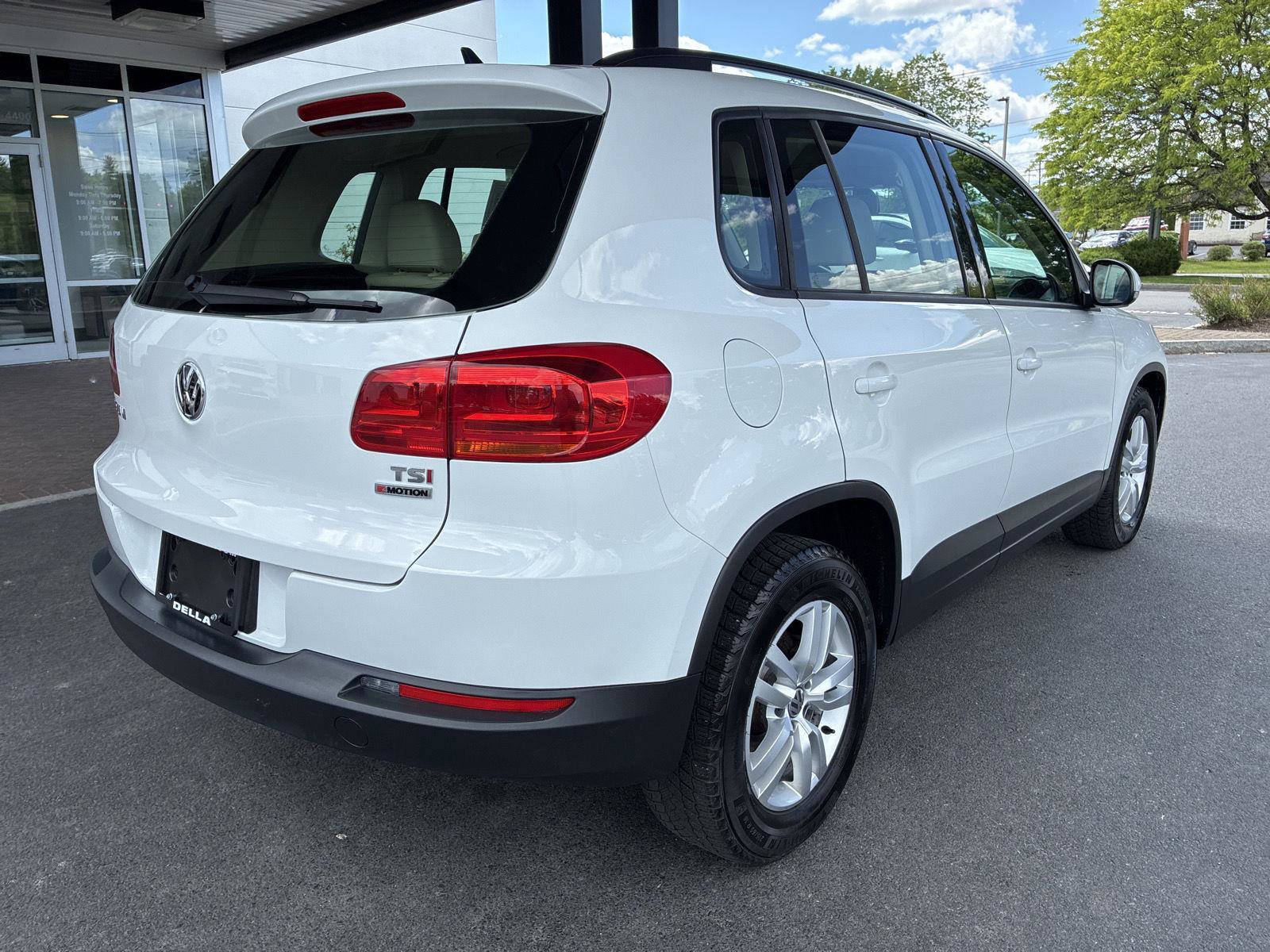 Used 2017 Volkswagen Tiguan S AWD/4WD image 7