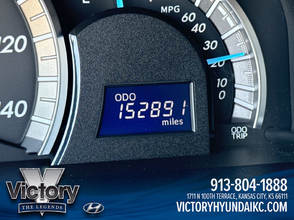 Used 2012 Toyota Camry SE FWD image 16