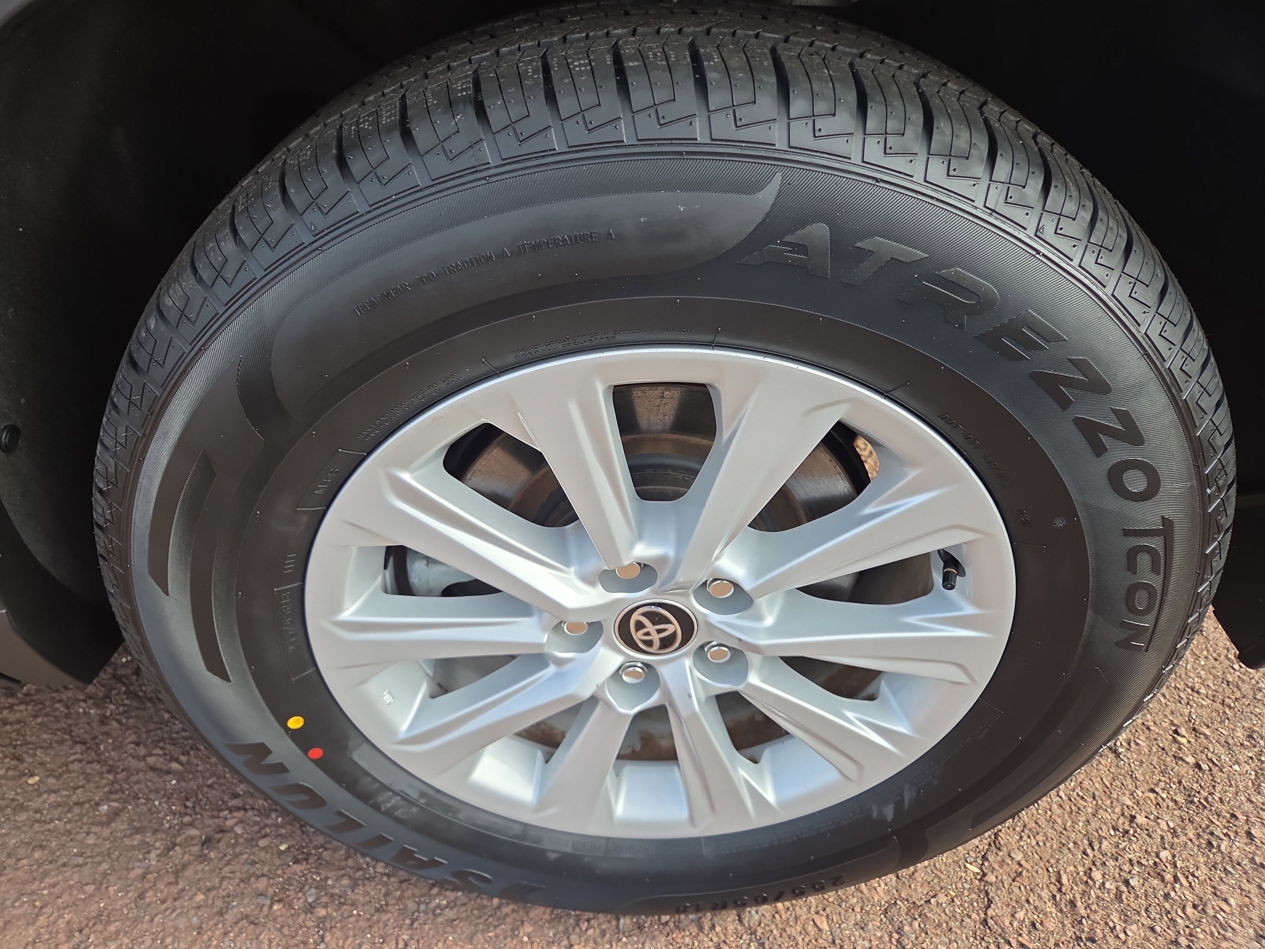 Certified 2024 Toyota Grand Highlander AWD image 11