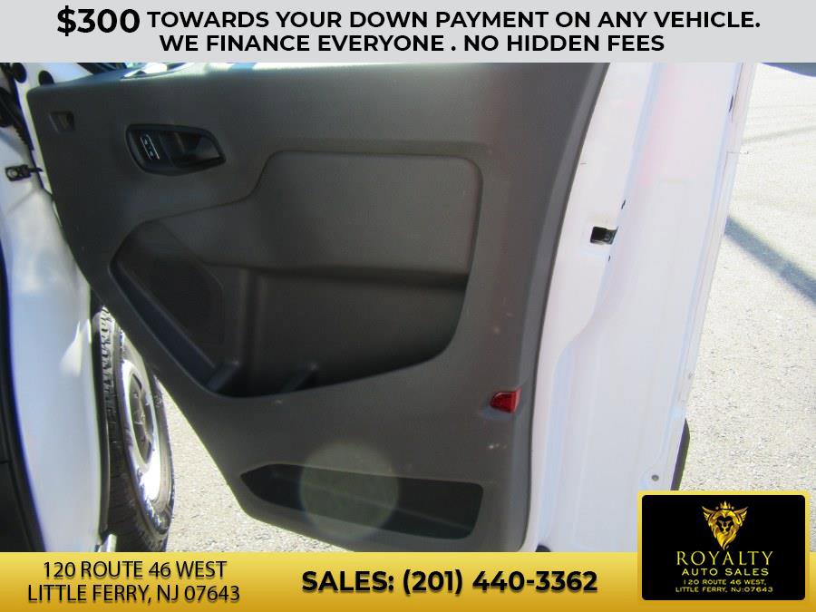 Used 2023 Ford Transit 250 Medium Roof image 38