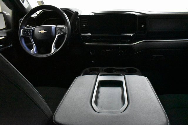 Used 2024 Chevrolet Silverado 1500 LT image 18