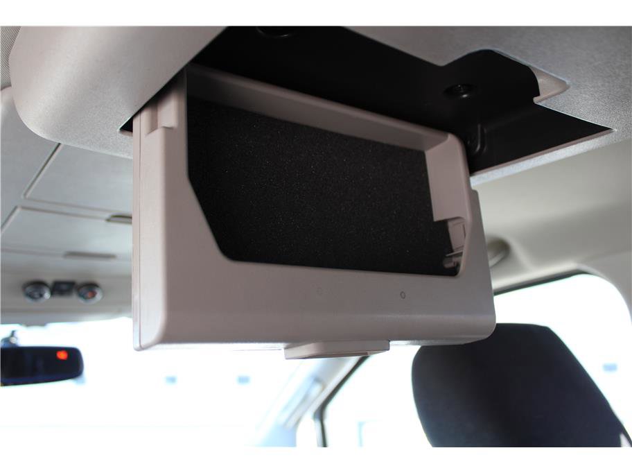 Used 2015 Nissan Armada SV image 39