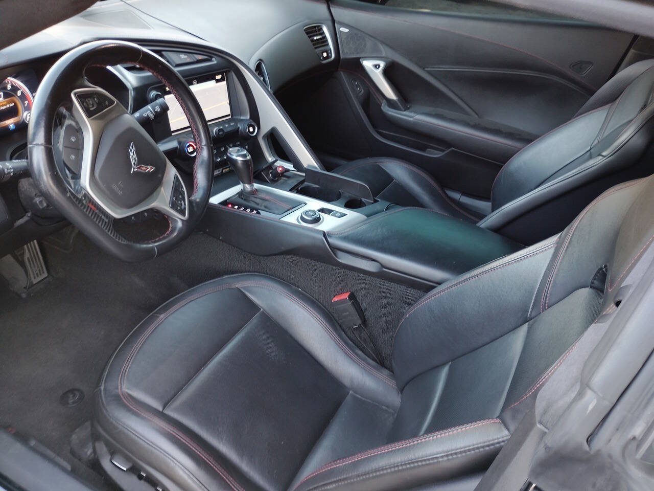 Used 2016 Chevrolet Corvette Z06 w/ 3LZ Preferred Equipment Group RWD image 24