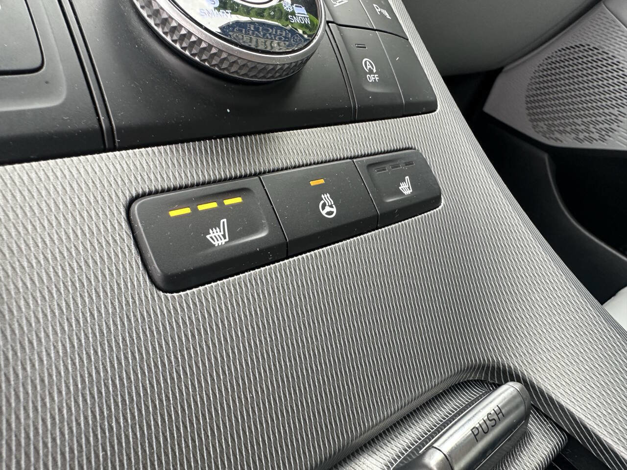 Used 2020 Hyundai Palisade SEL w/ Premium Package image 12