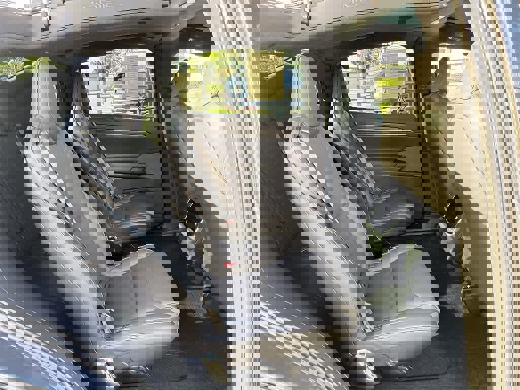 Used 2022 Tesla Model X Plaid image 34