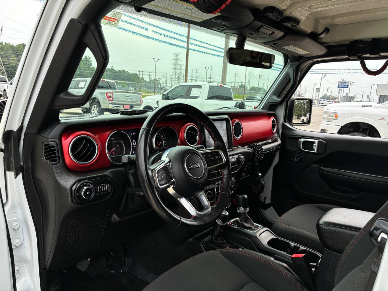 Used 2019 Jeep Wrangler Unlimited Rubicon AWD/4WD image 11