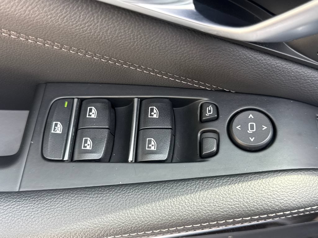 Used 2019 BMW X5 xDrive40i w/ Premium Package 2 AWD/4WD image 14