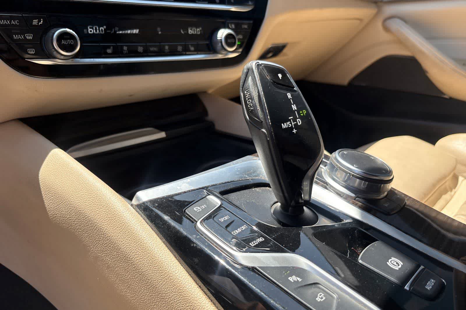 Used 2017 BMW 540i RWD image 21