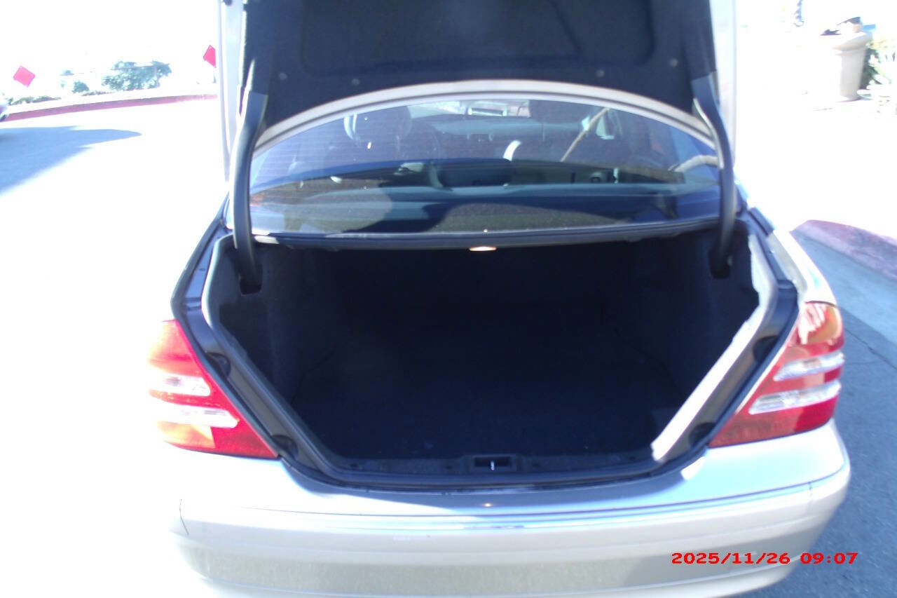 Used 2003 Mercedes-Benz C 320 C 320 4dr Sedan image 11