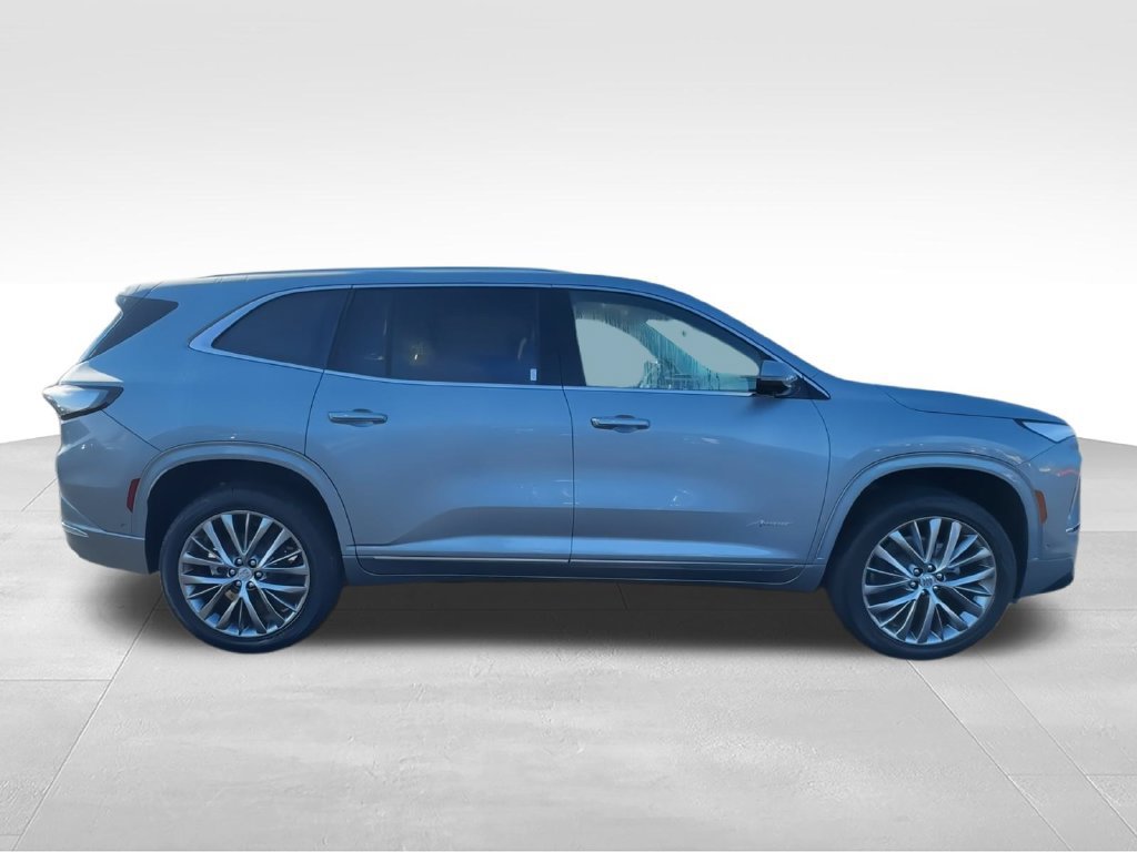 New 2026 Buick Enclave Avenir w/ Super Cruise Package FWD image 9