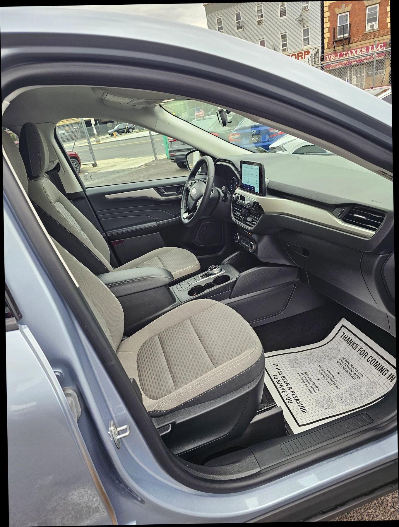 Used 2022 Ford Escape SE w/ Cold Weather Package image 8