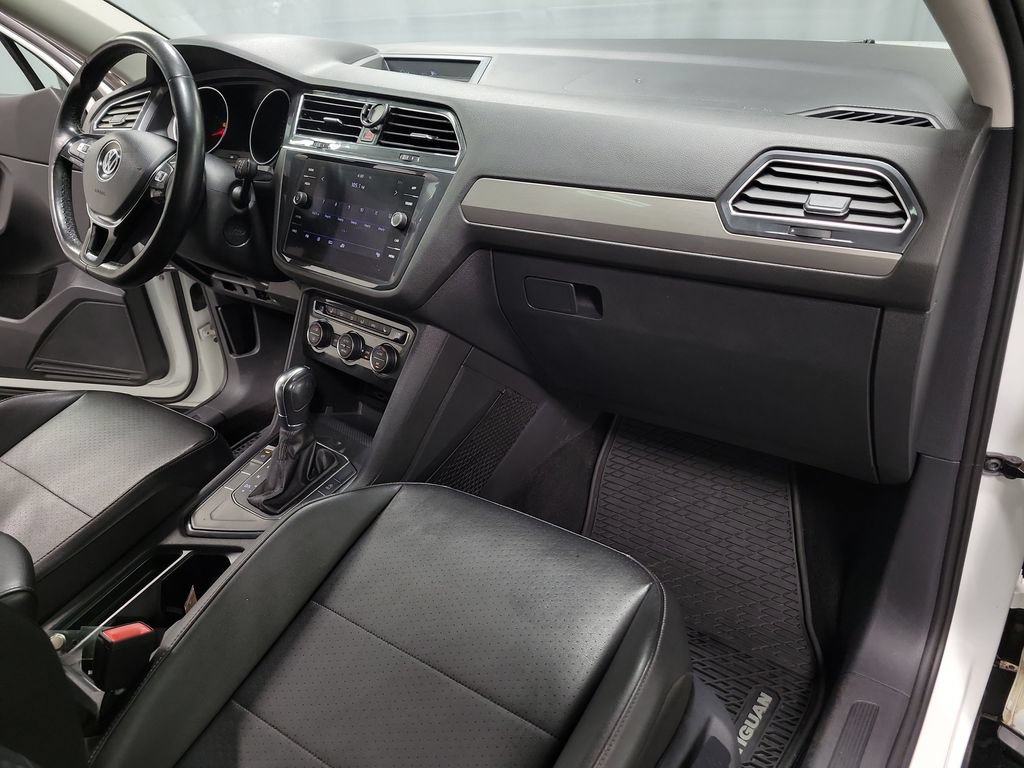 Used 2019 Volkswagen Tiguan SE w/ Panoramic Sunroof Package FWD image 35