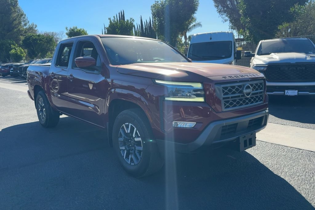 Used 2024 Nissan Frontier SL w/ Technology Package RWD image 3