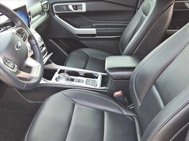 Used 2020 Ford Explorer XLT w/ Equipment Group 202A RWD image 13