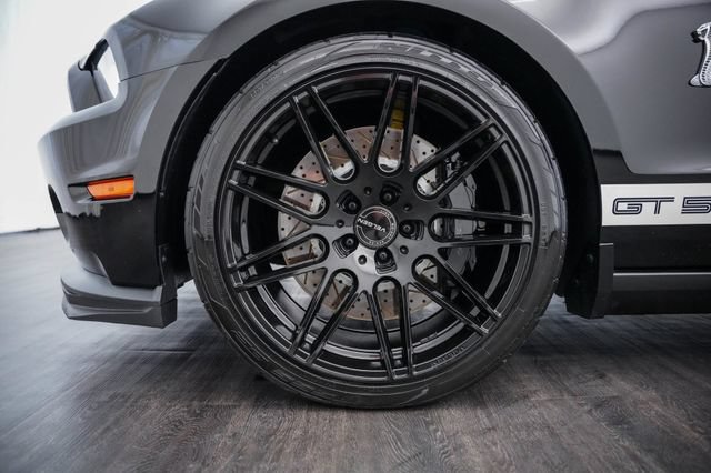 Used 2014 Ford Mustang Shelby GT500 w/ Equipment Group 821A RWD image 40