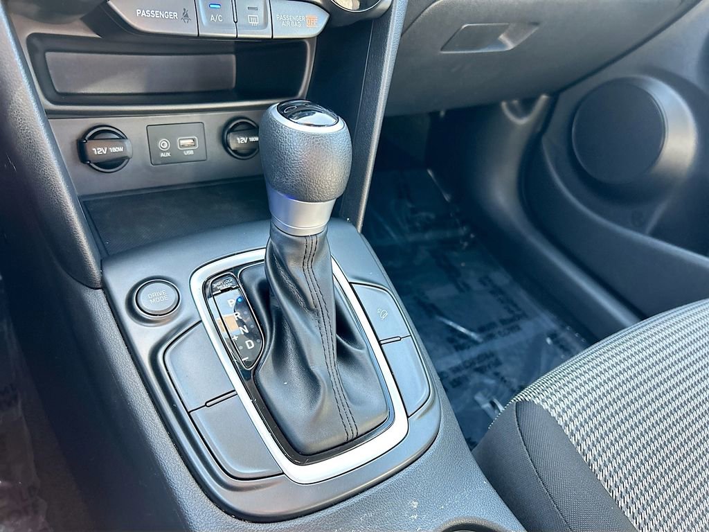 Used 2018 Hyundai Kona SE FWD image 16