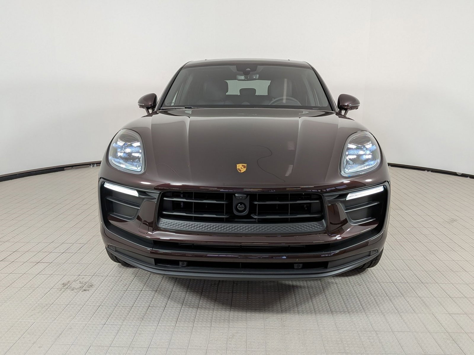 New 2026 Porsche Macan AWD/4WD image 6