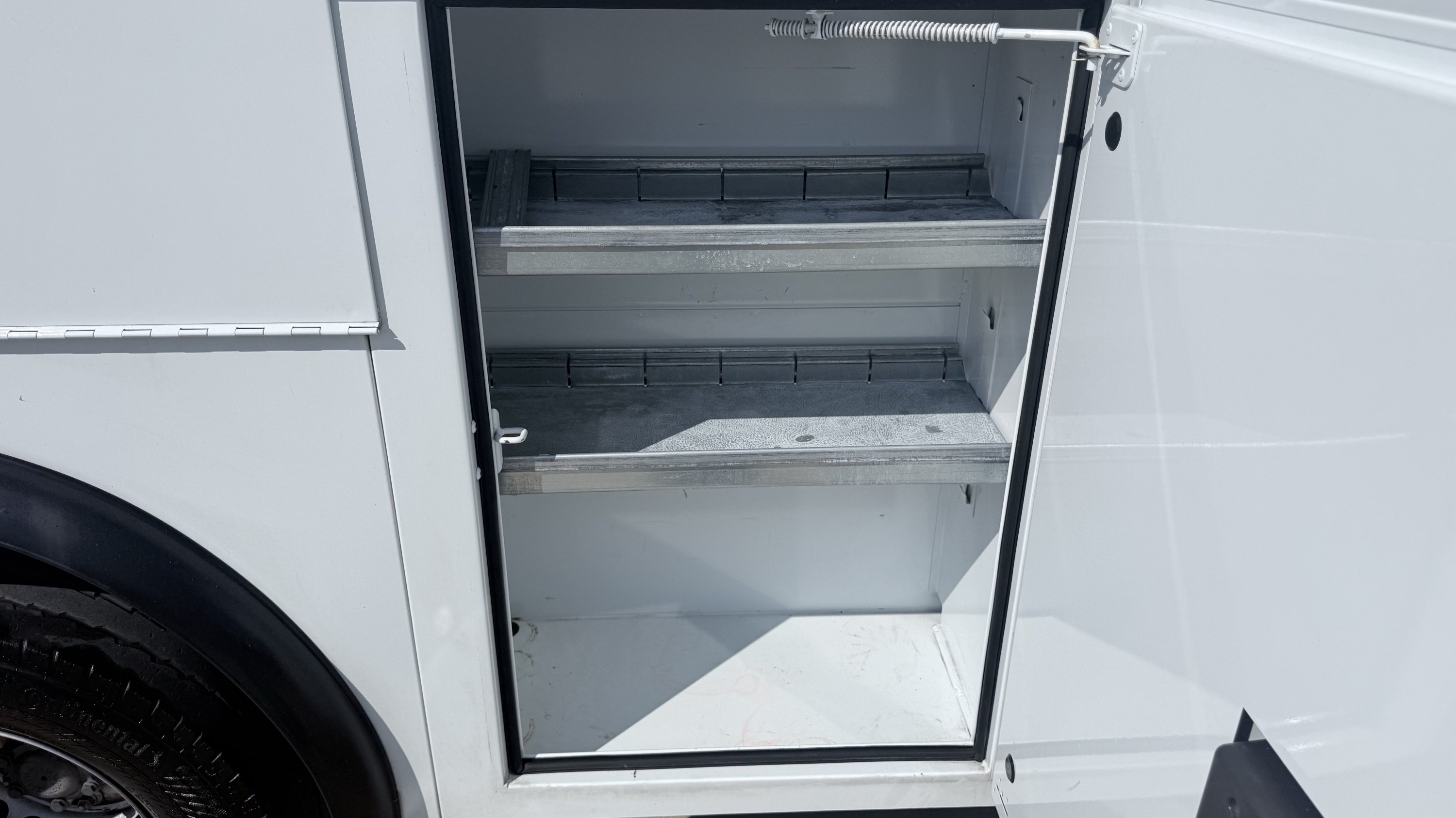 Used 2020 Mercedes-Benz Sprinter 3500 w/ Premium Package image 12