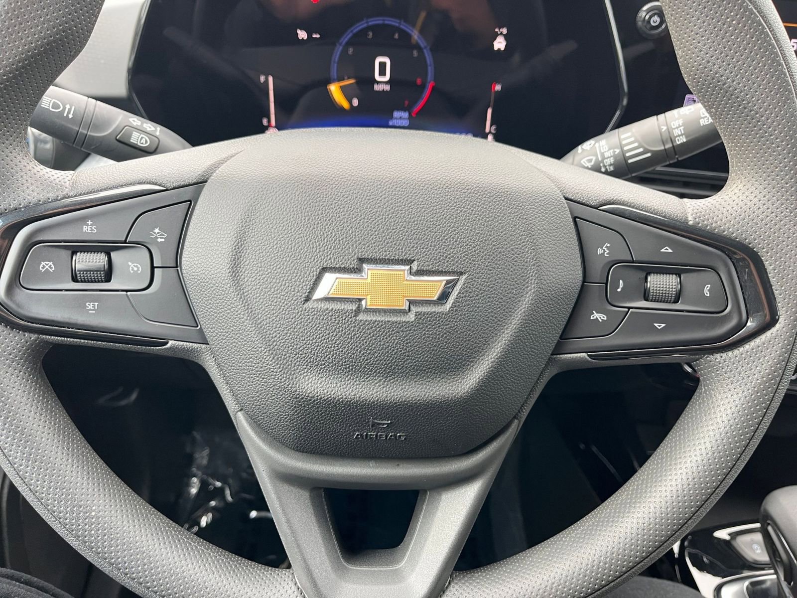 Used 2025 Chevrolet Trax LT image 25