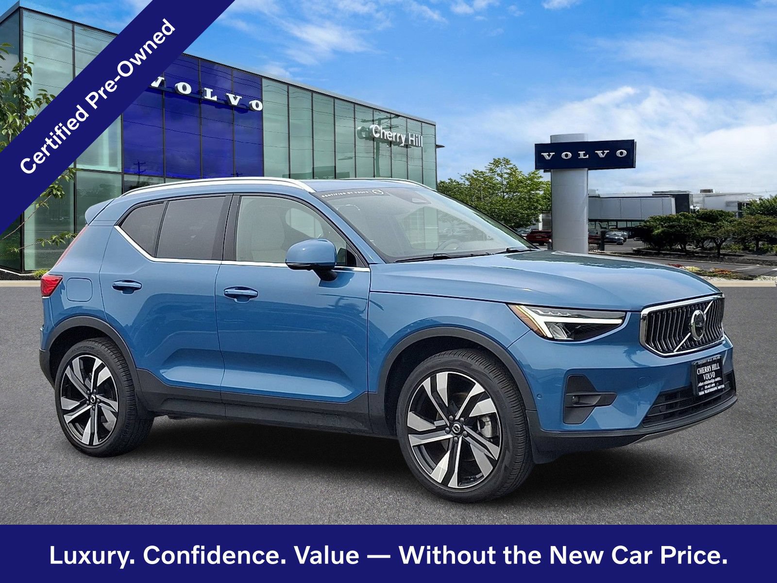 Certified 2023 Volvo XC40 B5 Plus w/ Climate Package