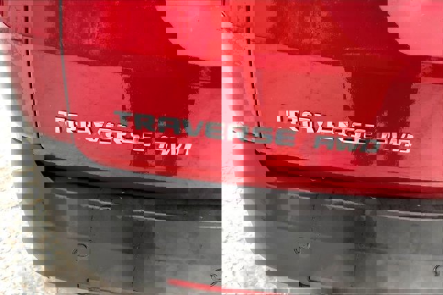 Used 2018 Chevrolet Traverse LT w/ LPO, Cargo Package image 7