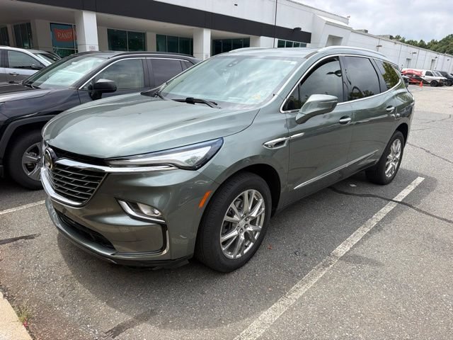 Used 2022 Buick Enclave Premium w/ Experience Buick Package FWD image 1