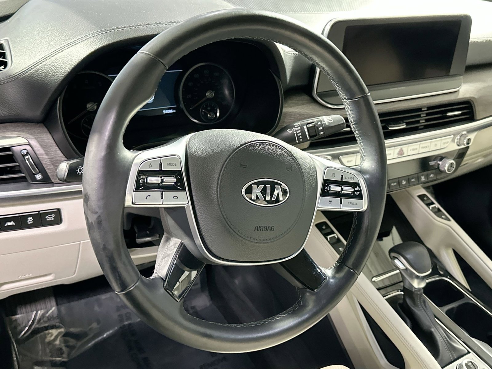 Used 2021 Kia Telluride SX w/ Towing Package image 18