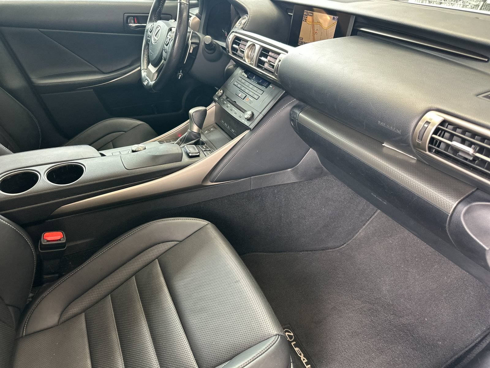 Used 2016 Lexus IS 200t w/ F Sport Package RWD image 15