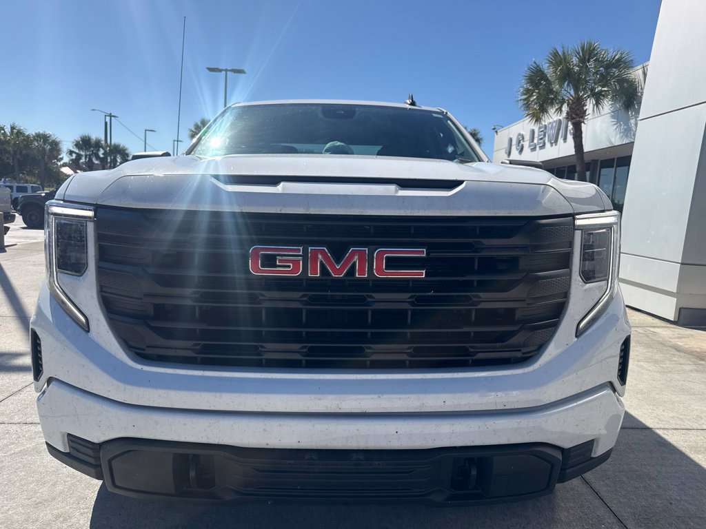 Used 2023 GMC Sierra 1500 Pro w/ Graphite Edition AWD/4WD image 3