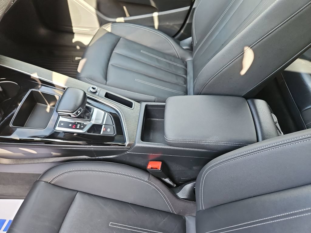Used 2021 Audi A4 2.0T Premium w/ Convenience Package AWD/4WD image 26