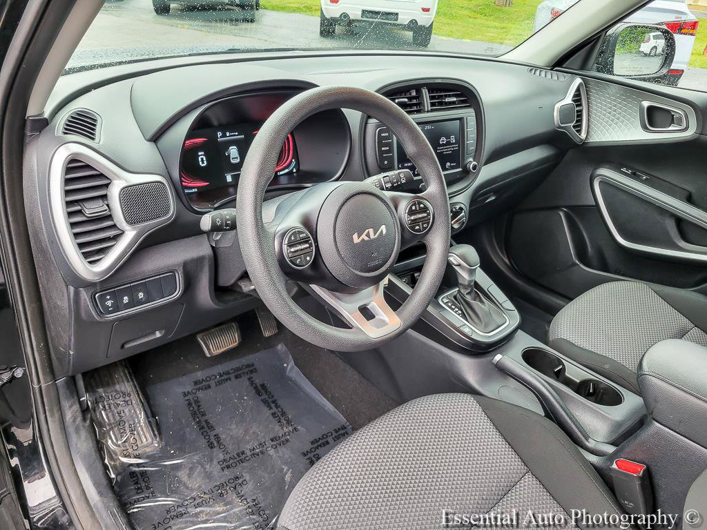 Used 2024 Kia Soul LX w/ Option Group 015 FWD image 10