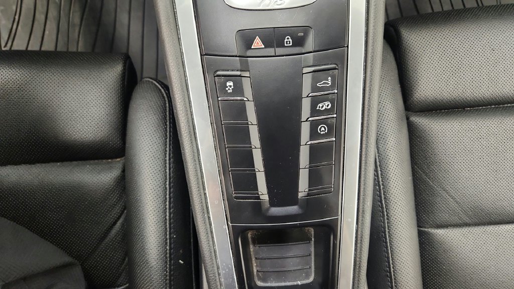 Used 2019 Porsche 718 Cayman S RWD image 39