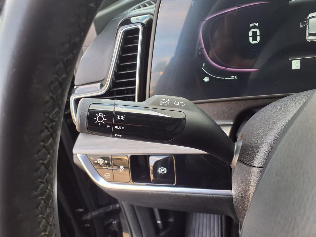 Used 2023 Kia Sportage X-Line w/ X-Line Premium Package AWD/4WD image 27