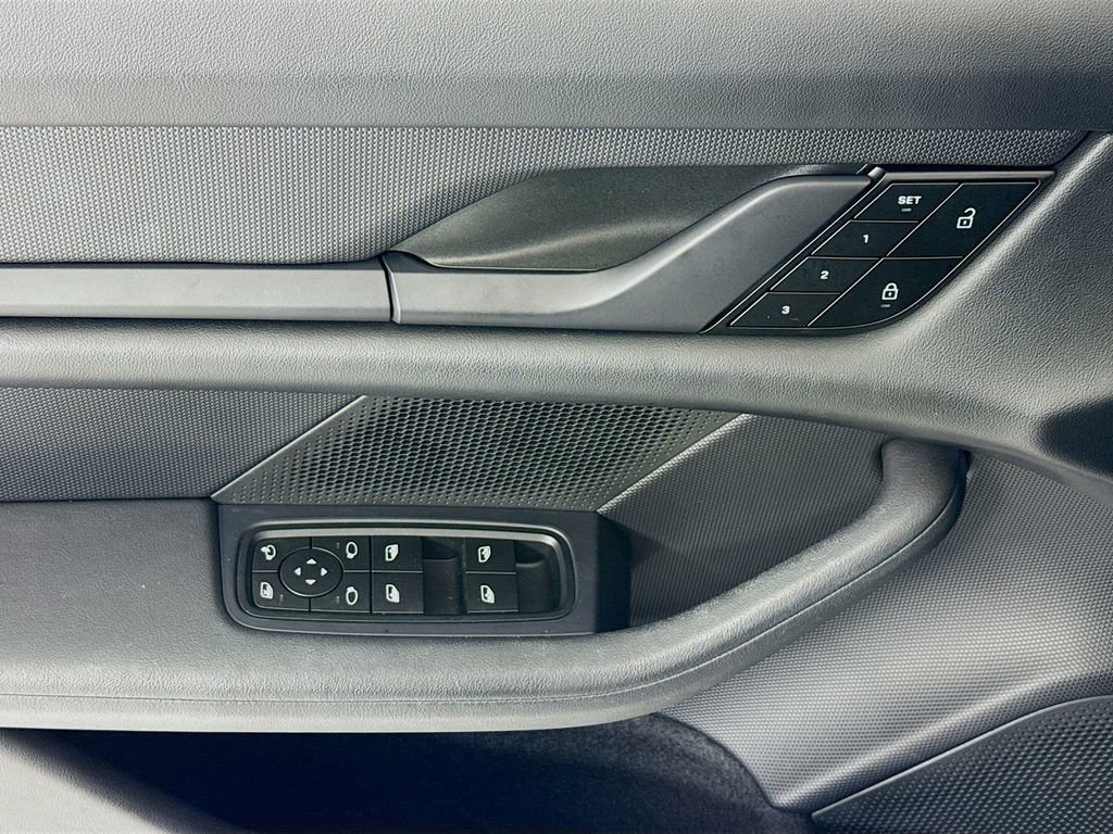 Certified 2023 Porsche Taycan RWD image 11