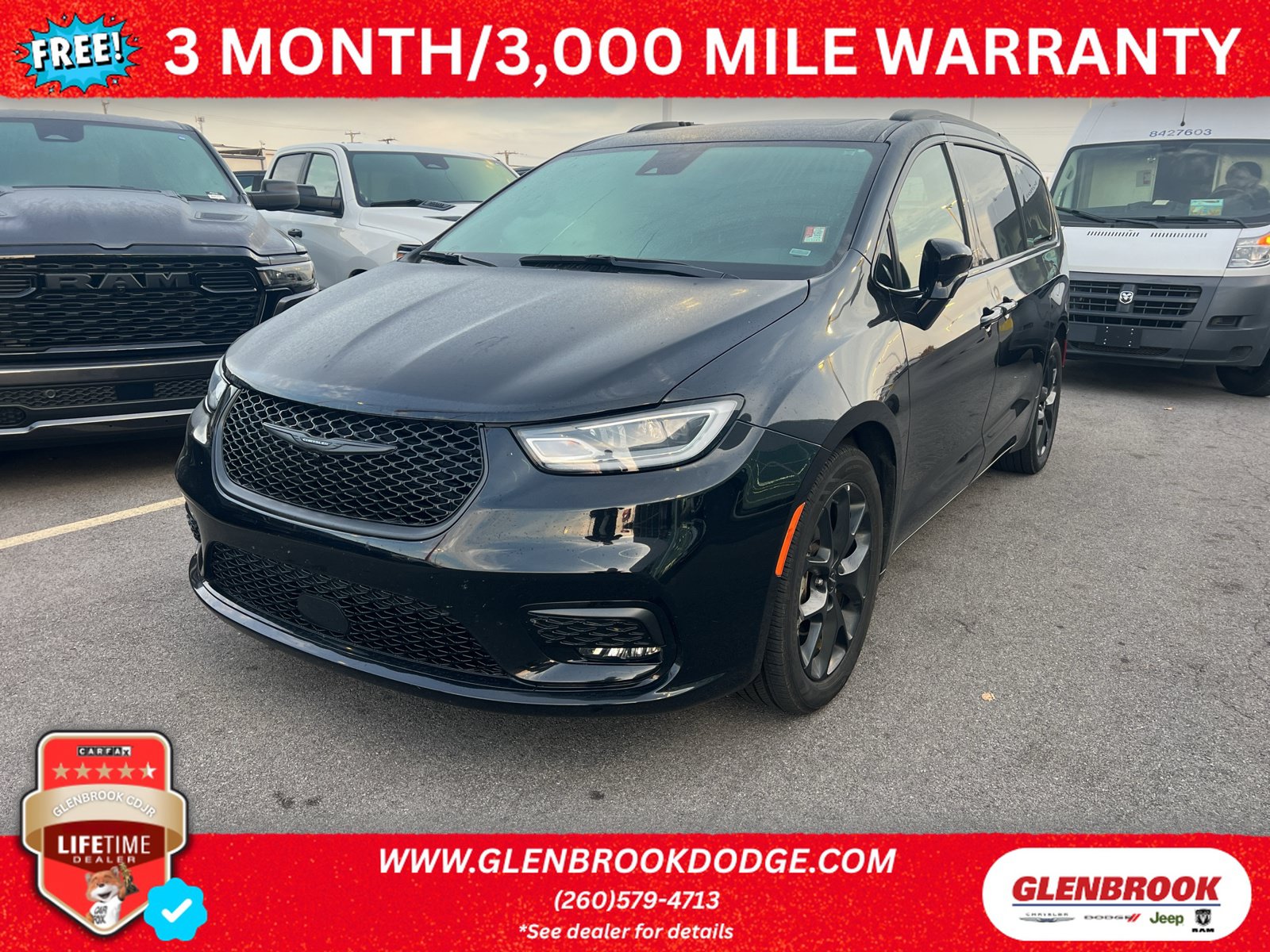 Used 2025 Chrysler Pacifica Limited FWD image 1