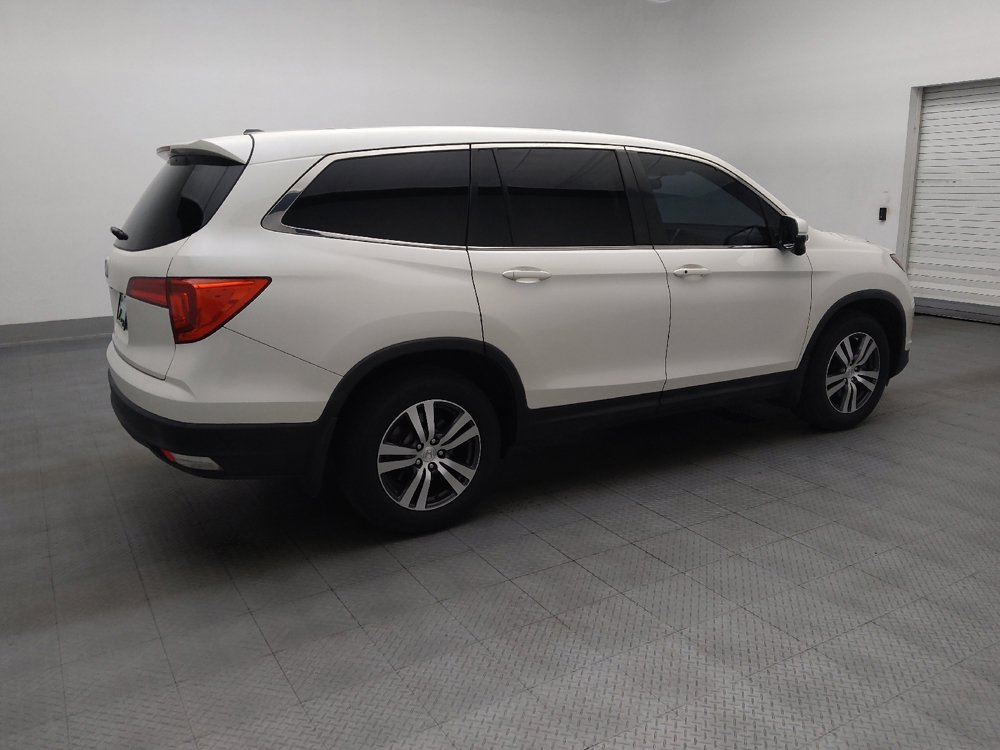 Used 2017 Honda Pilot EX image 10