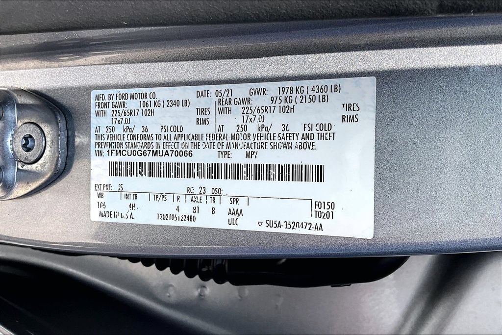 Used 2021 Ford Escape SE w/ Convenience Package FWD image 36
