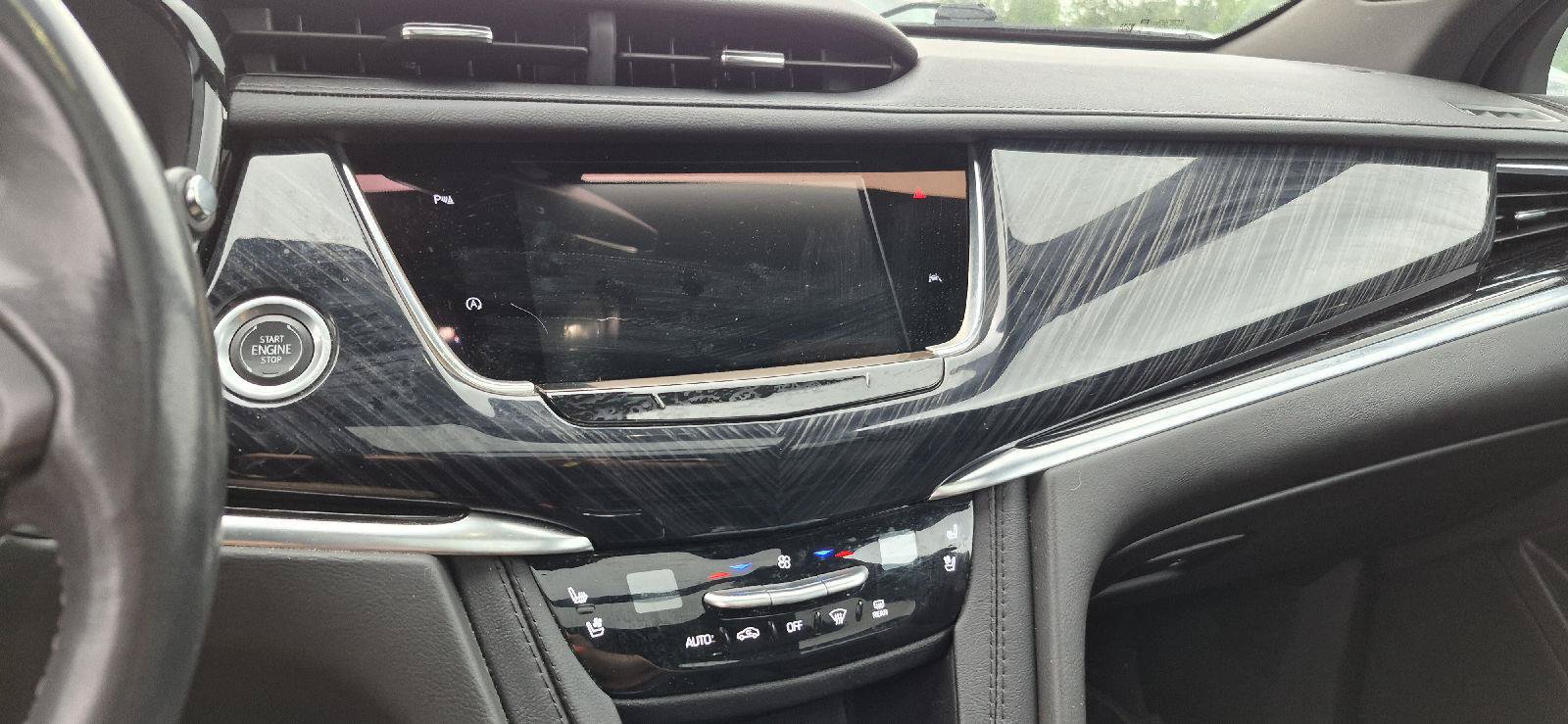 Used 2024 Cadillac XT6 Premium Luxury w/ LPO, Floor Liner Package FWD image 11