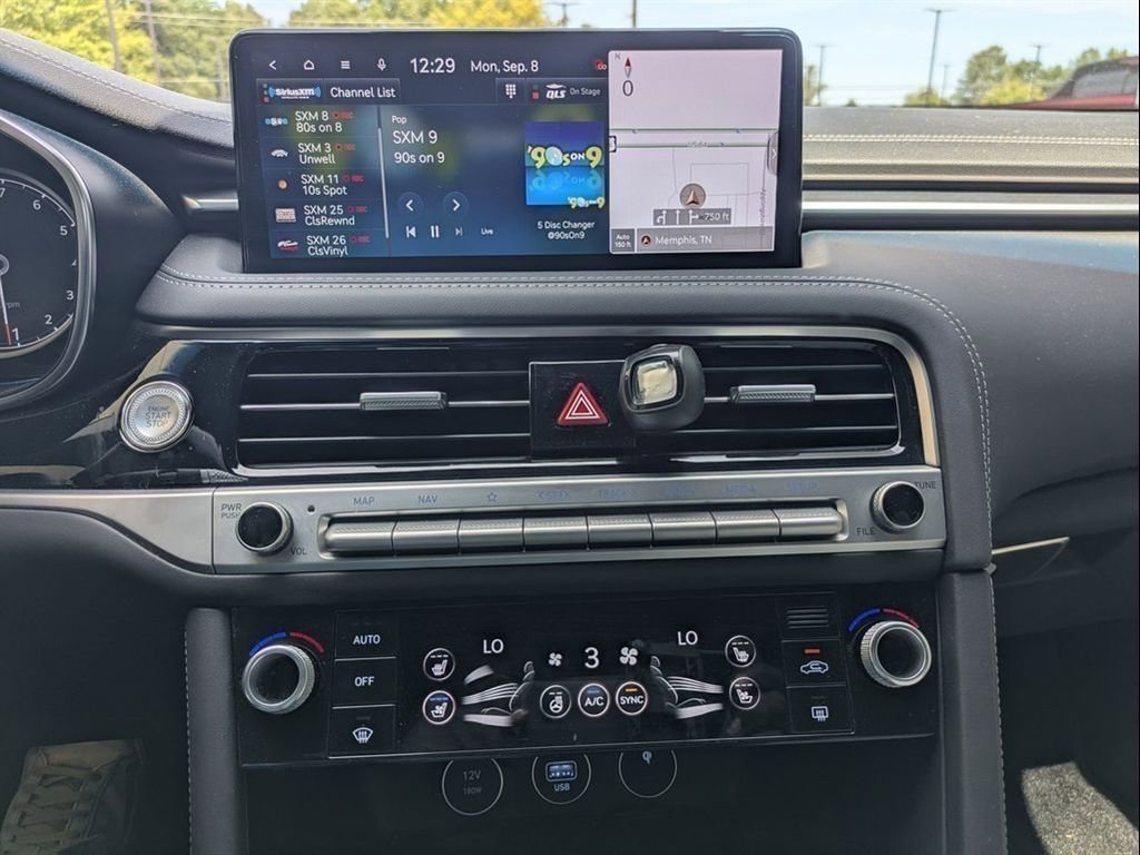 Used 2025 Genesis G70 3.3T Advanced w/ Sport Prestige Package image 18