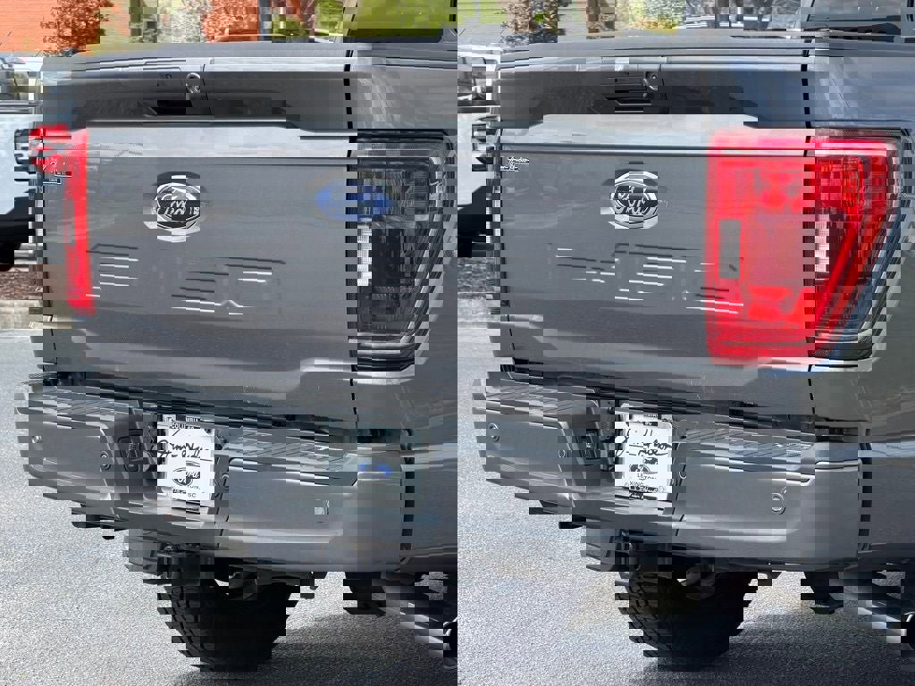 Certified 2021 Ford F150 XLT w/ Equipment Group 302A High image 15