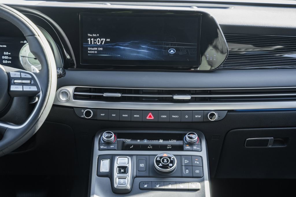 Used 2025 Hyundai Palisade Calligraphy image 19