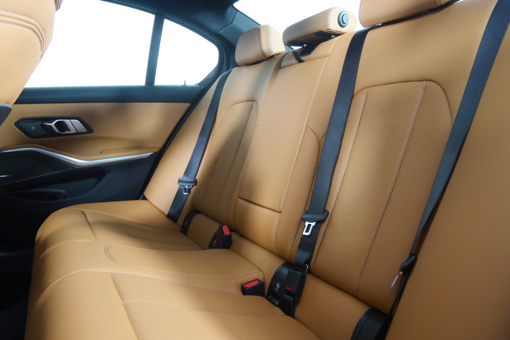 New 2026 BMW 330i Sedan RWD image 16