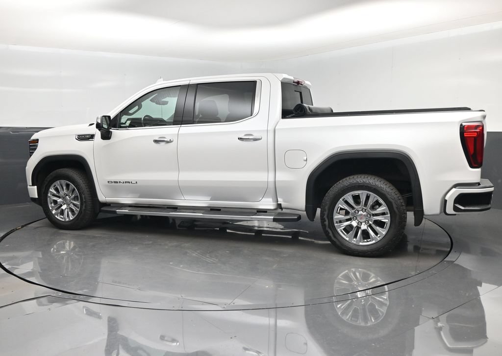Used 2025 GMC Sierra 1500 Denali w/ Technology Package AWD/4WD image 10