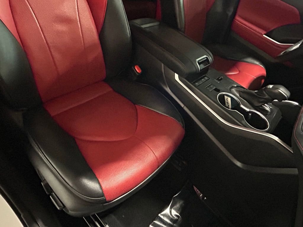 Used 2022 Toyota Highlander XSE image 30