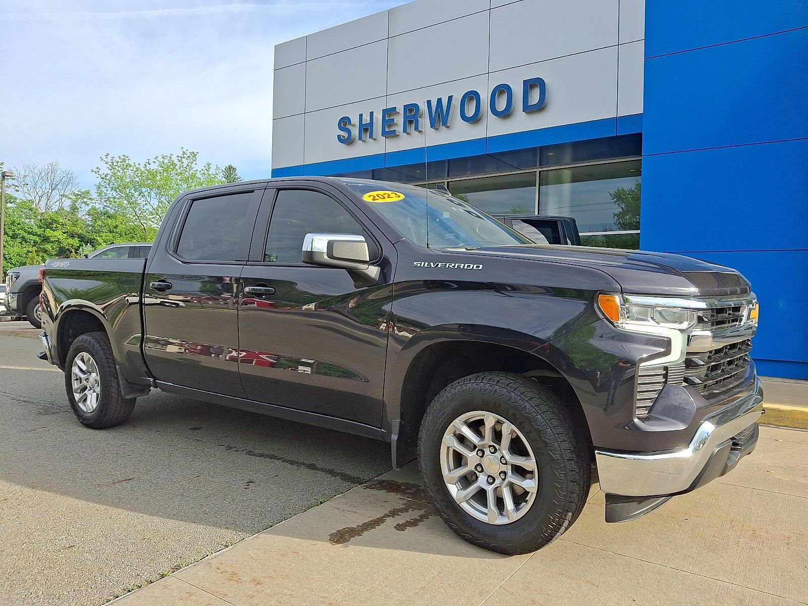 Used 2023 Chevrolet Silverado 1500 LT AWD/4WD video 1